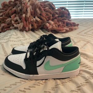 Nike Black and Mint Sneakers